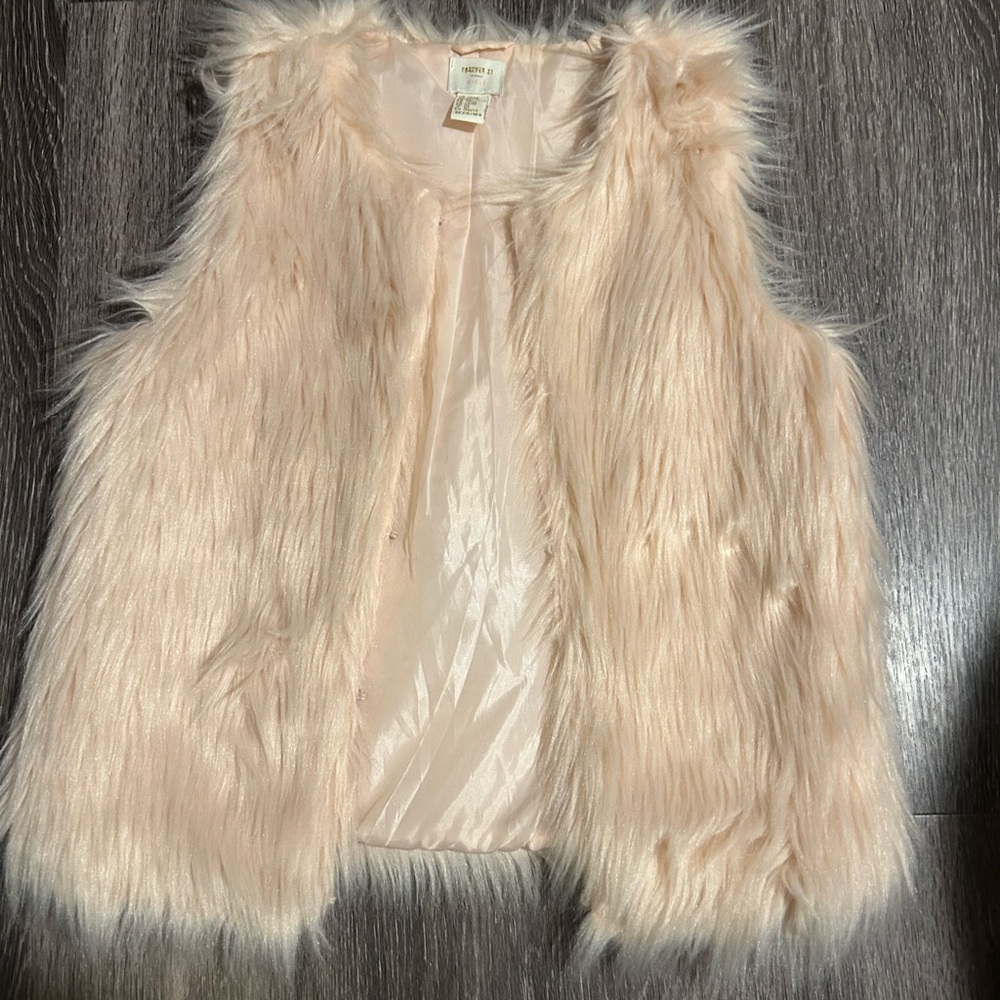 Forever 21 Cream Faux Fur Vest Shaggy Open Front